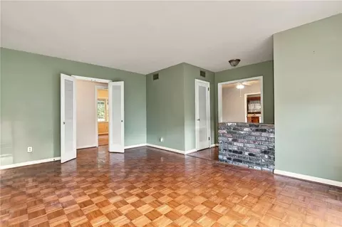 Living - 1108 Locarno St, Mobile, AL 36608 photo 2 of 8