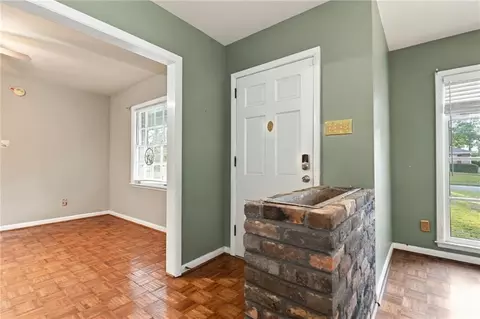 Entry Way - 1108 Locarno St, Mobile, AL 36608 photo 2 of 2