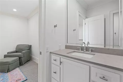 Bath - 140 Mcgregor Ave S #E, Mobile, AL 36608 photo 7 of 8
