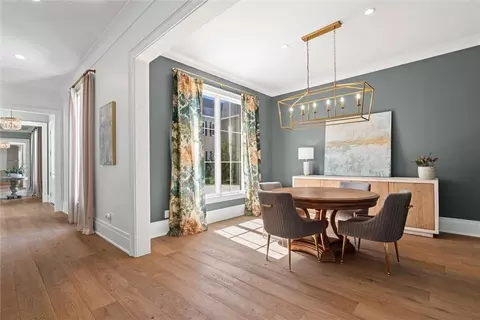 Dining - 140 Mcgregor Ave S #E, Mobile, AL 36608 photo 1 of 2