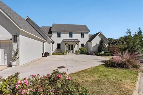 Exterior - 140 Mcgregor Ave S #E, Mobile, AL 36608 photo 8 of 8