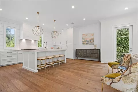 Kitchen - 140 Mcgregor Ave S #E, Mobile, AL 36608 photo 3 of 5