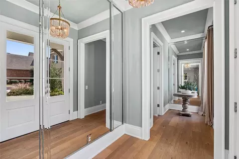 Entry Way - 140 Mcgregor Ave S #E, Mobile, AL 36608 photo 2 of 5