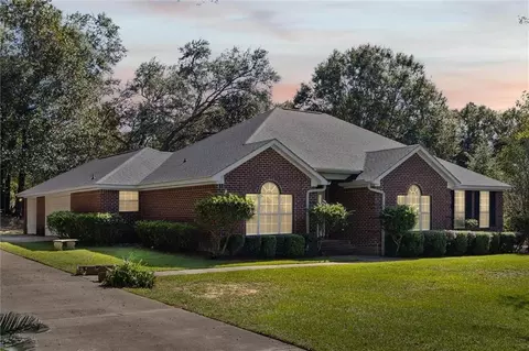 4465 Pine Ave, Saraland, AL 36571