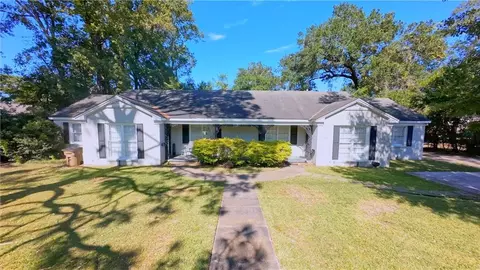 2100 Springhill Ave, Mobile, AL 36607