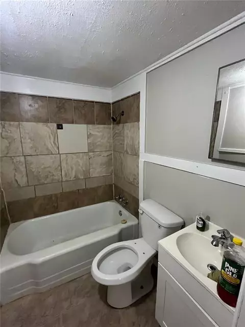 Bath - 102 5th Ave, Chickasaw, AL 36611 photo 1 of 1
