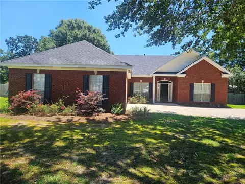 5912 Daphne V St, Satsuma, AL 36572