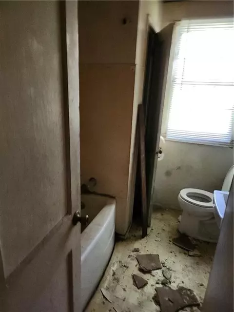 2102 Bucker Rd S, Mobile, AL 36605 photo 3