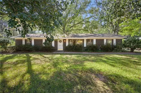 3977 Hillcrest Ln W, Mobile, AL 36693