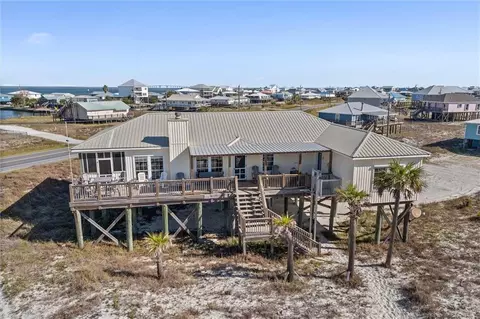 105 St Denis Ct, Dauphin Island, AL 36528