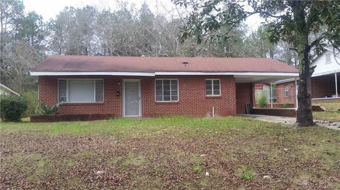 1902 Colvert St, Tuskegee, AL 36088