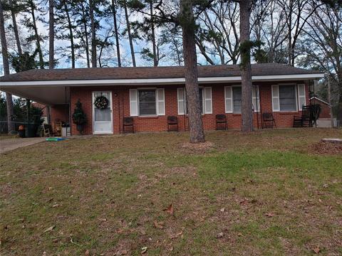 135 Dixie Dr, Ozark, AL 36360 photo 1