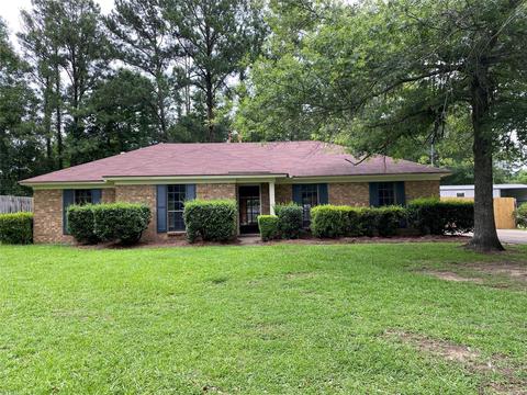2331 North Cobb Loop Road, Millbrook, AL 36054 photo 1