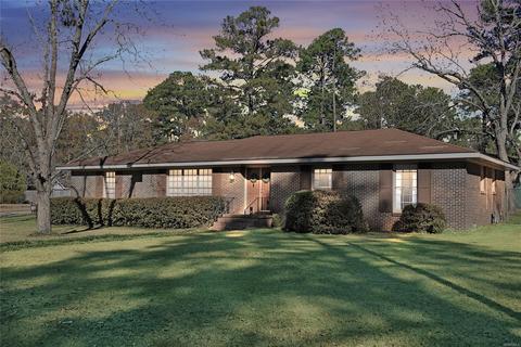 902 Sequoyah Dr, Dothan, AL 36303 photo 1