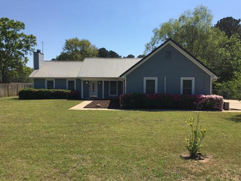 467 Blake Dr, Ozark, AL 36360 photo 1