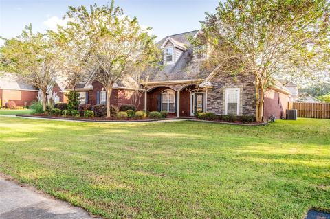 75 Cantabury Ln, Millbrook, AL 36054 photo 1
