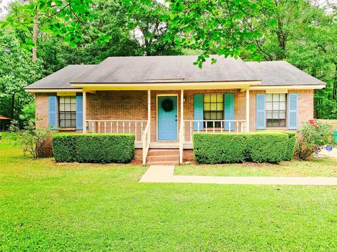 2410 Ellen Ln, Millbrook, AL 36054 photo 1