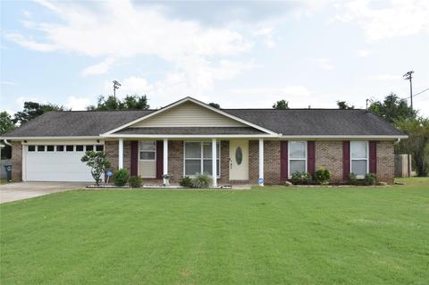 815 Dixie Dr, Enterprise, AL 36330 photo 1