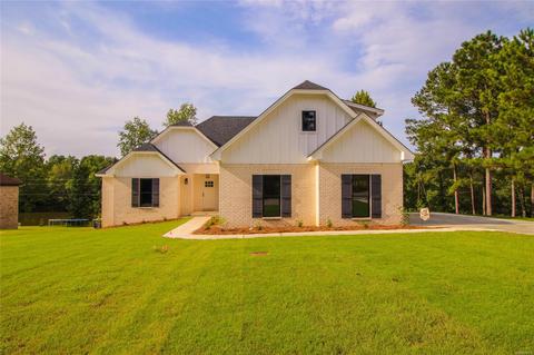 305 Brownstone Loop, Elmore, AL 36025 photo 1