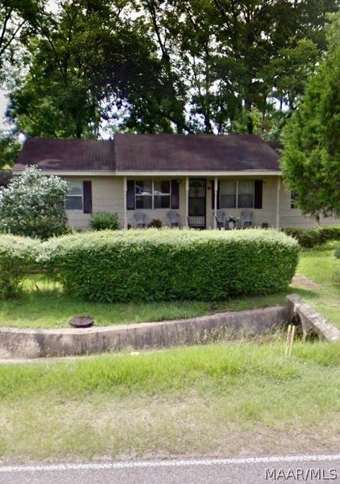 115 Bishop St, Fort Deposit, AL 36032