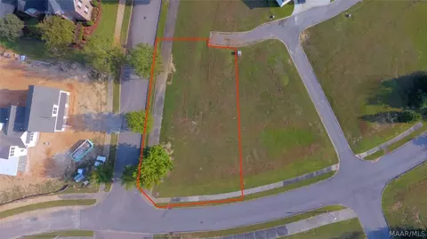 1403 Cherry Tree Ln, Prattville, AL 36066