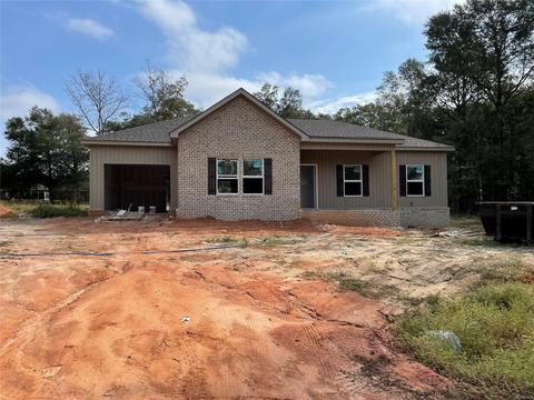 299 Ryan Dr, Ozark, AL 36360 photo 1