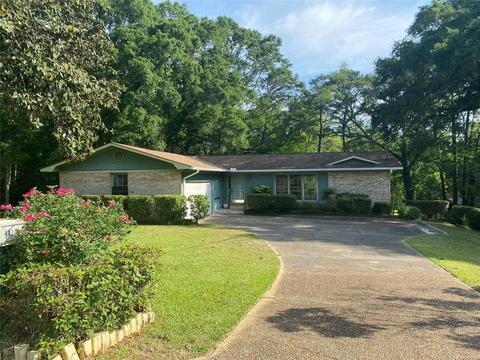 111 Eagle Cir, Enterprise, AL 36330 photo 1