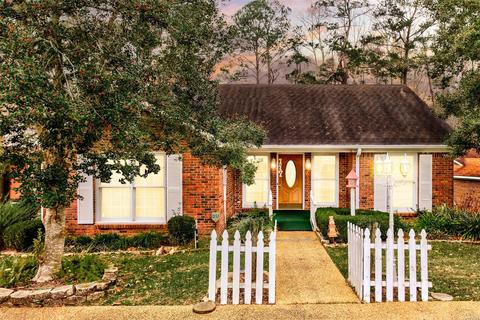 117 Emerald Lake Dr, Dothan, AL 36303 photo 1