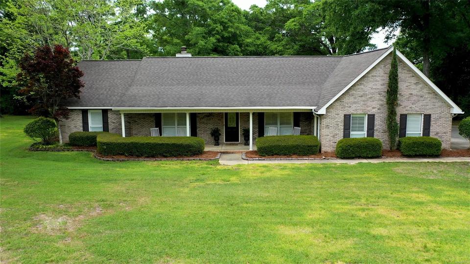 93 Laurel Breeze Dr, Enterprise, AL 36330 40 Photos MLS 513848