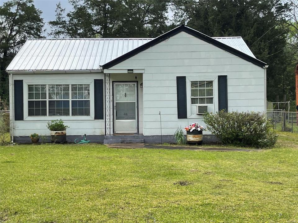 416 Cedar Dr, Selma, AL 36701 36 Photos MLS 514327 Movoto