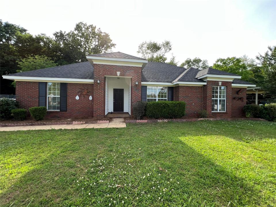 70 Camilia Austin Dr, Wetumpka, AL 36092