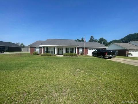 203 Daphne Dr, Enterprise, AL 36330 photo 1