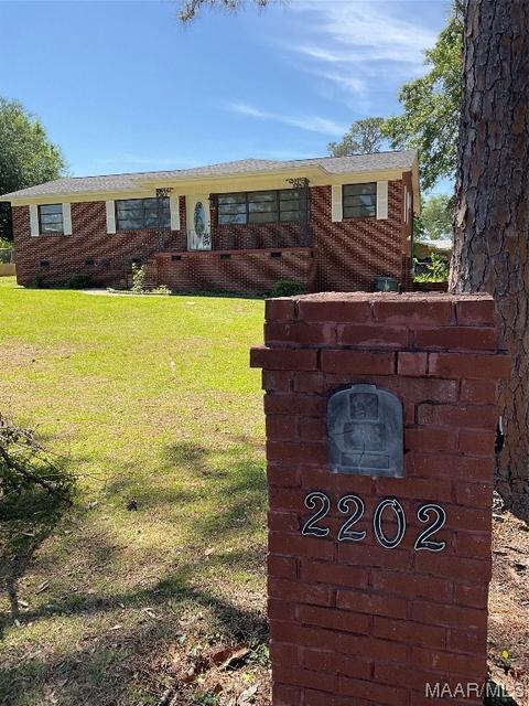 2202 Raymond Rd, Dothan, AL 36301 photo 1
