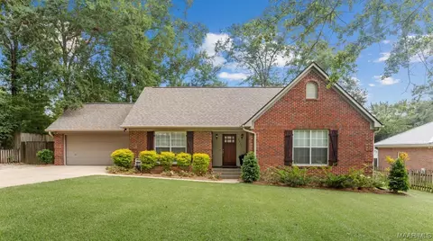 2421 Stonewood Dr, Dothan, AL 36301 photo 1