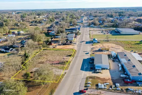 171 N Jackson St, Grove Hill, AL 36451