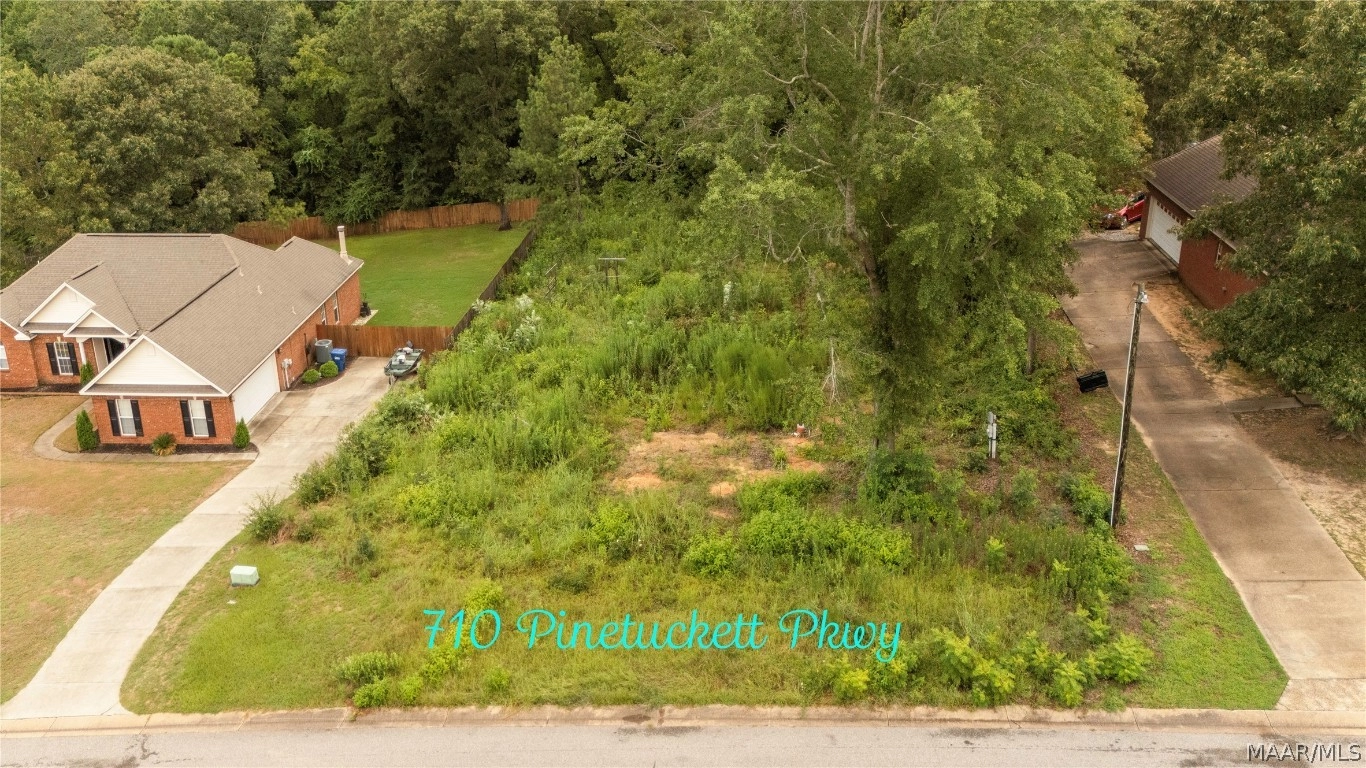 710 Pinetuckett Pkwy  