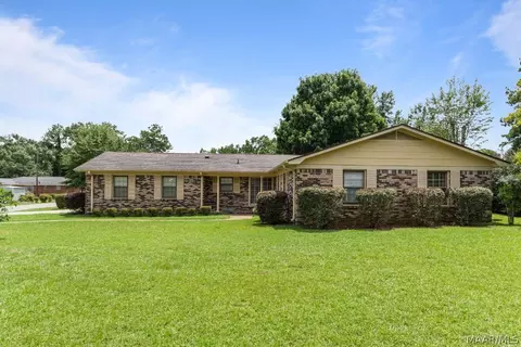 201 Marion Ave, Clanton, AL 35045 photo 1