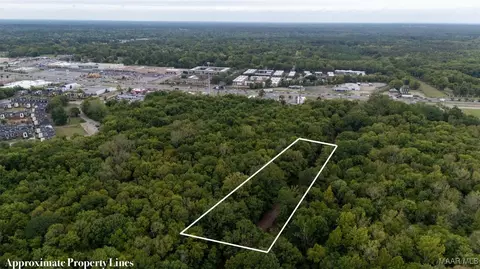 2734 Woodley Rd, Montgomery, AL 36111