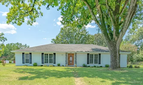 1521 E Overbrook Rd, Millbrook, AL 36054 photo 1