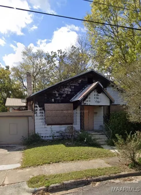 702 E Newton St, Dothan, AL 36303 photo 1