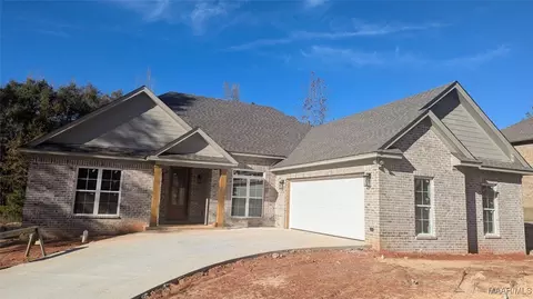 56 Carlyle Ct, Millbrook, AL 36054 photo 1