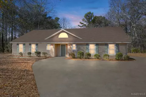 1809 Grier Rd, Wetumpka, AL 36092
