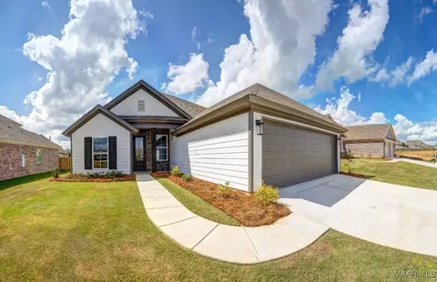 9517 Dakota Dr, Pike Road, AL 36064