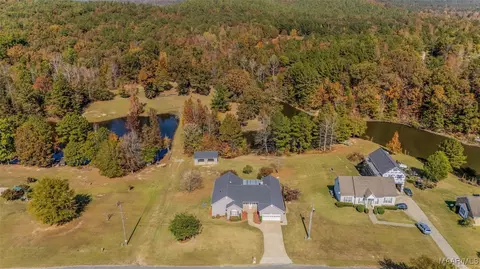 270 Southern Lakes Dr, Ashville, AL 35953