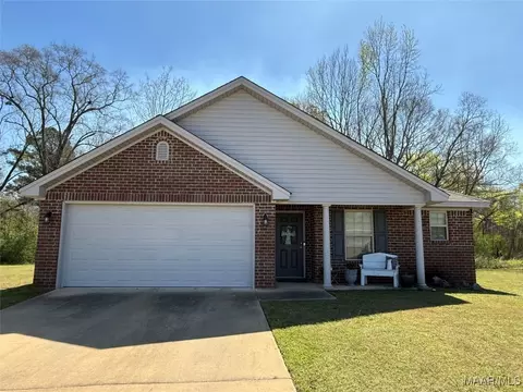 19 Ivory Ct, Millbrook, AL 36054 photo 1