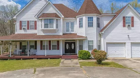 185 Church St, Deatsville, AL 36022