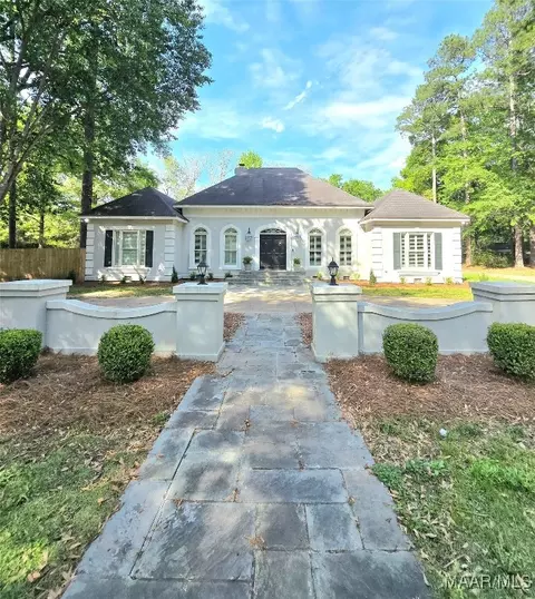 49 Berkeley Rd, Selma, AL 36701