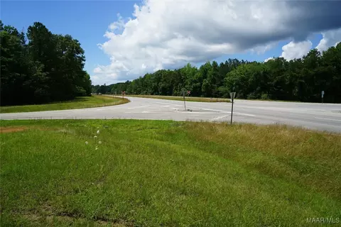 25940 Troy Hwy, Pine Level, AL 36036