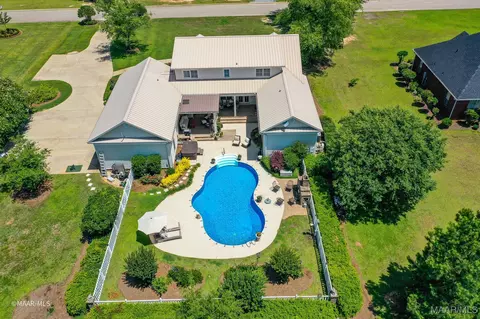 1210 Trevor Cir, Thomasville, AL 36784