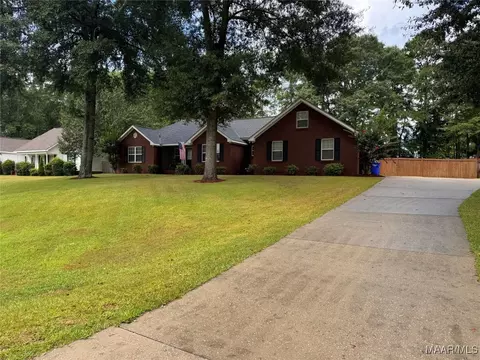 105 Shelly Trl, Troy, AL 36079